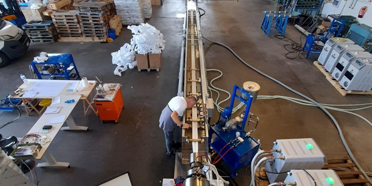 Lines for foam
