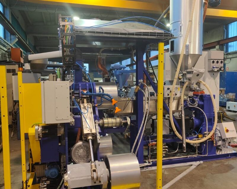 Make polyurethane drive belts